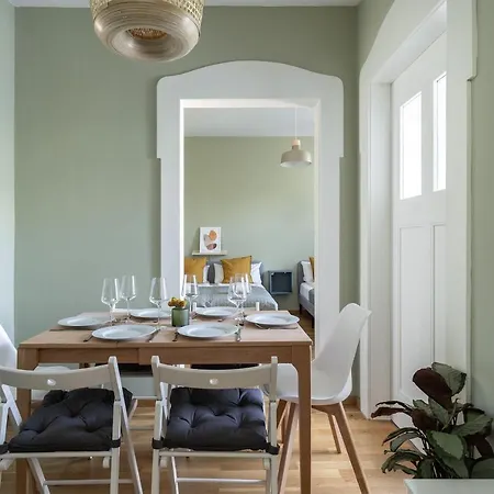 Lägenhet Direkt Im Zentrum Fuer Bis Zu 6 Personen Bahnhofsnah